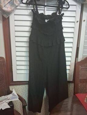 Ruffled Strap Black Jumpsuit